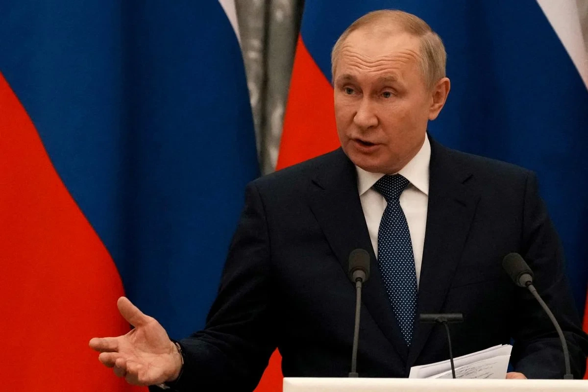 Від "зграї наркоманів" до "пана Зеленського": Путін різко змінив риторику